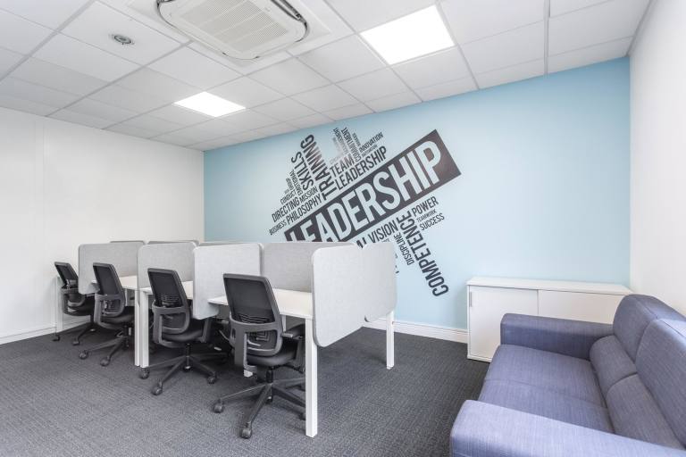 Warrington - WA2 0XP \ Coworking Space Available - Start Anytime