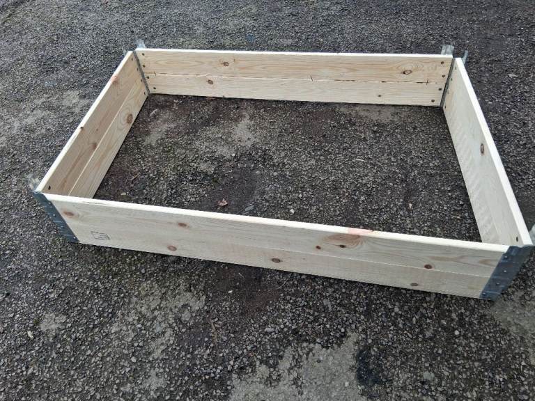  Pallet collars  foldable raised beds garden planters