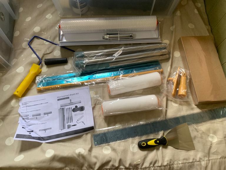 Self-levelling compound/concrete levelling toolkit