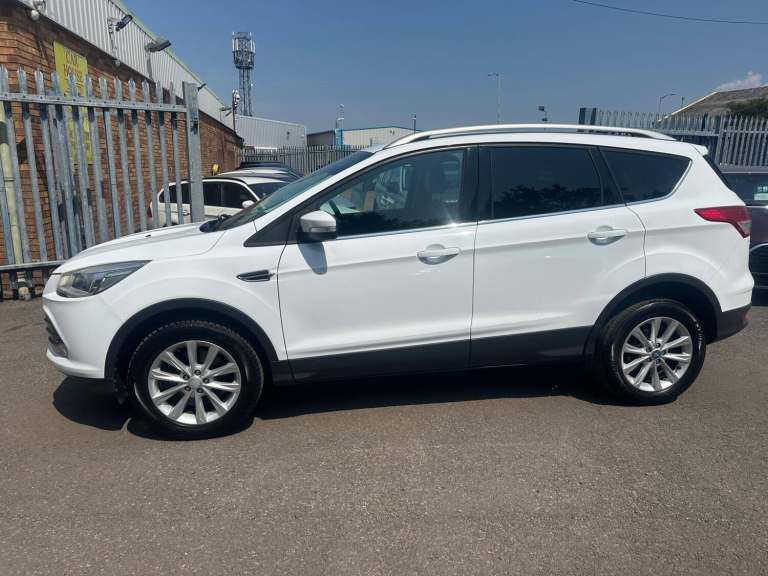 2015 Ford Kuga 2.0 TDCi Titanium 2WD Euro 6 (s/s) 5dr HATCHBACK Diesel Manual