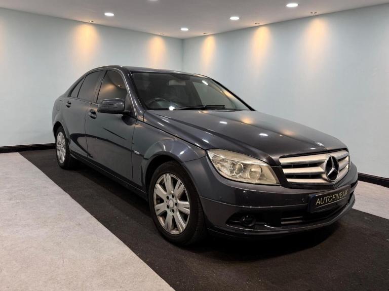 MERCEDES-BENZ C CLASS 1.8 C180 BlueEfficiency Executive SE Auto Euro 5 4dr 2010