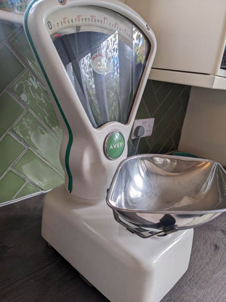 Avery antique shop scales