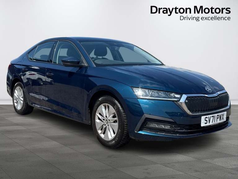 2022 Skoda Octavia 1.0 TSI SE Hatchback 5dr Petrol Manual Euro 6 (s/s) (110 ps) HATCHBACK Petrol ...