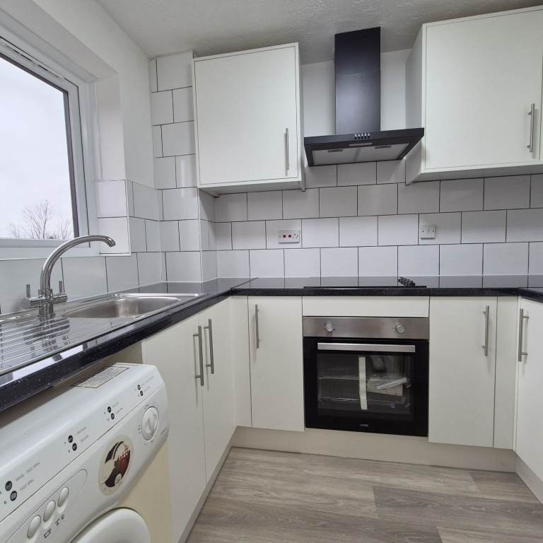 Very large 2 bed garden flat with located next to EDMONTON STATION