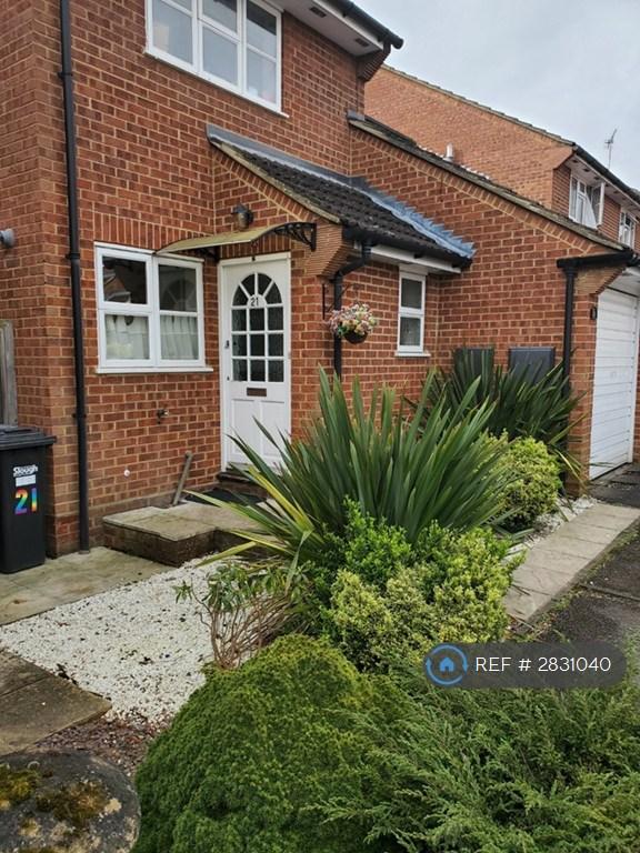 3 bedroom house in St. Michaels Court, Slough, SL2 (3 bed) (#2831040)