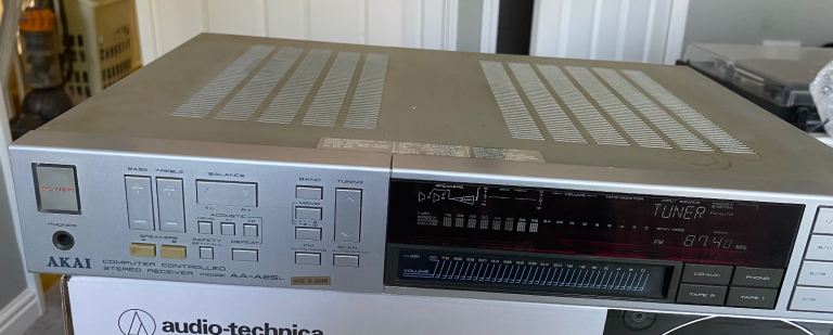 Akai Stereo Amplifier – Silver, Good Condition