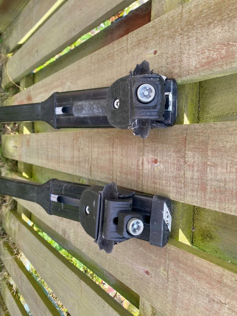 Roof Bars FARAD , should fit most cars 
