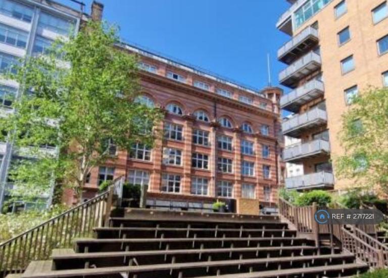 1 bedroom flat in Whitworth Street West, Manchester, M1 (1 bed) (#2717221)