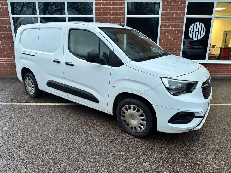 2020 Vauxhall Combo 1.5 Combo 2300 SportIVE TD S/S Panel Van Diesel Manual