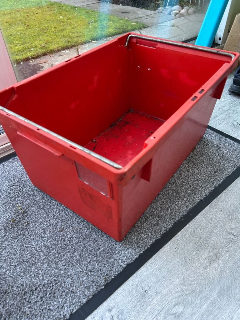 image for light for garden, patio, drive, statue, tree etc. summer/beach chair,  sturdy boxes, toy box