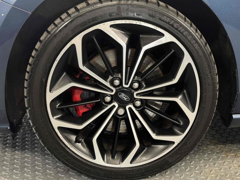 2019 Ford Focus T EcoBoost ST-Line X Estate Petrol Manual