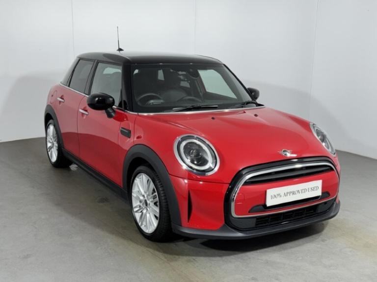 MINI HATCHBACK 1.5 Cooper Exclusive Premium 5dr Auto