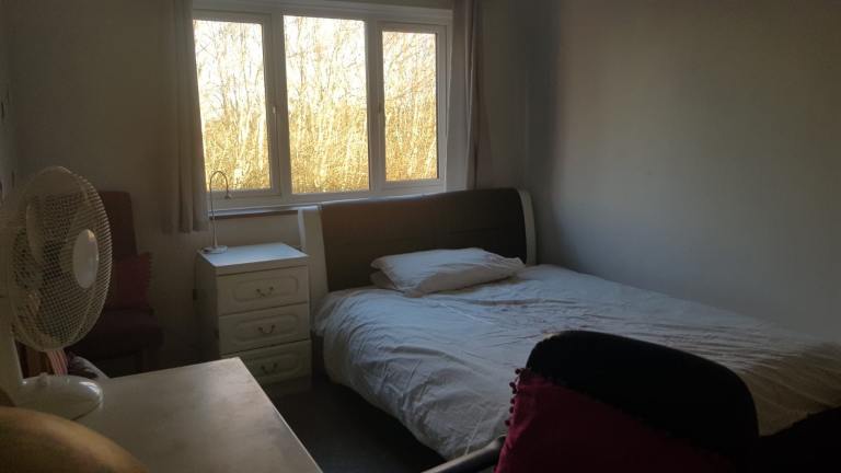 Tonbridge - Double room to rent