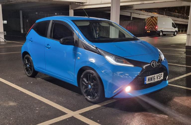 2016 Toyota aygo X-Cite X-Shift  semi auto very low mileage 