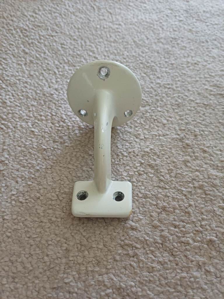 **FREE** Bannister / Handrail Brackets