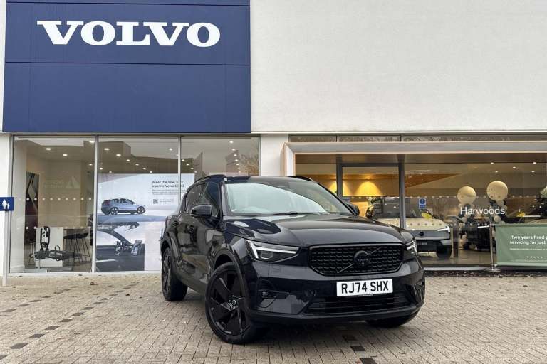 2024 Volvo XC40 2.0 B4 MHEV Ultra Black Edition SUV 5dr Petrol Hybrid DCT Auto Euro 6 (s/s) ESTAT...
