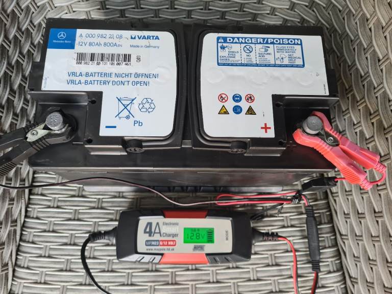 Varta 110/115 AGM Stop/Start 12V battery