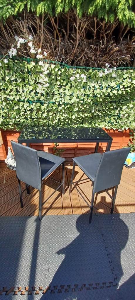 Glass Top Table/breakfast bar with 2 Chairs – Good Condition