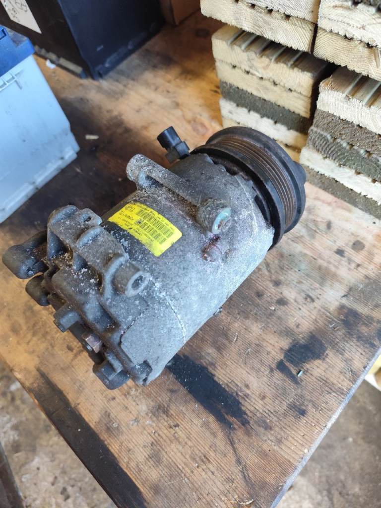 Compressor for ford fiesta MK7 1.25 petrol
