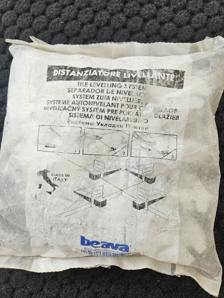 Tile levelling system