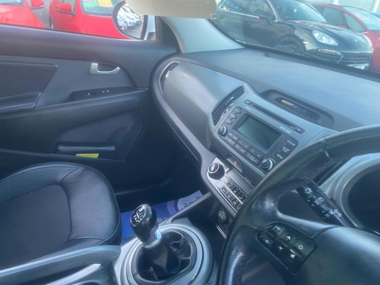 2015 Kia Sportage 1.7 CRDi EcoDynamics 2 2WD Euro 5 (s/s) 5dr ESTATE Diesel Manual