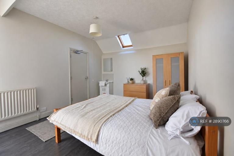1 bedroom in Upperton Road, Leicester, LE3 (#2890766)