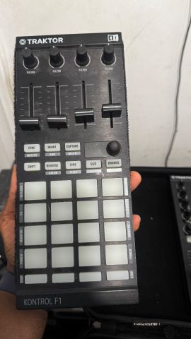 TRAKTOR KONTROL F1 MIDI Controller – Good Condition, £195.00 for Sale