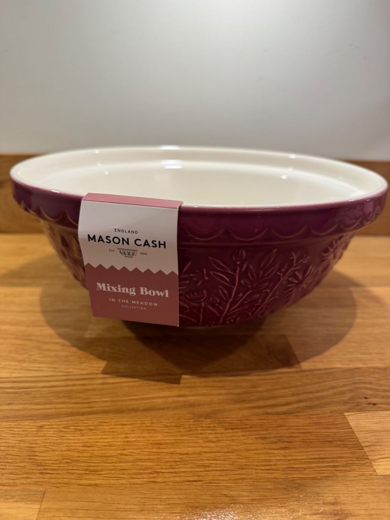 Mason Cash in the Meadow mixing bowl, dark dusky pink colour