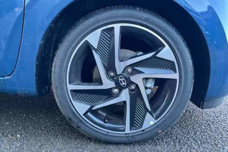 2025 Hyundai i10 1.2 [79] Premium 5dr Auto [Nav] HATCHBACK PETROL Automatic