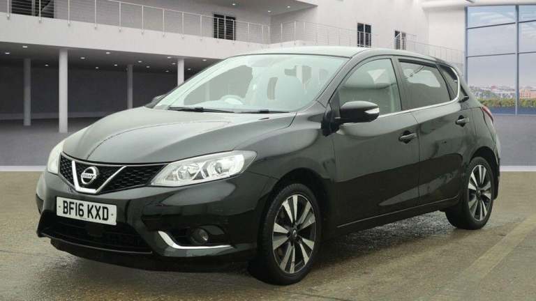 2016 Nissan Pulsar 1.2 DiG-T Tekna 5dr Xtronic HATCHBACK PETROL Automatic