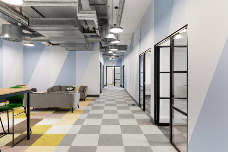 5 Desks Serviced Office | Flexible Terms, Gym, Café & Parking | West London
