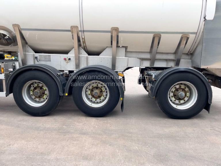 SAYERS MILK TANKER 29,000L CAPACITY 