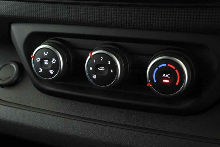 2025 Renault Trafic SL30 Blue dCi 130 Advance [Safety] Panel Van Diesel Manual