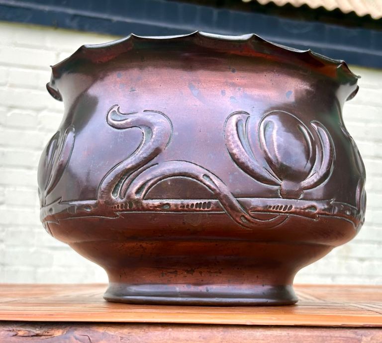 William Soutter antique jardinière planter pot plant copper antique vintage Victorian Art Nouveau