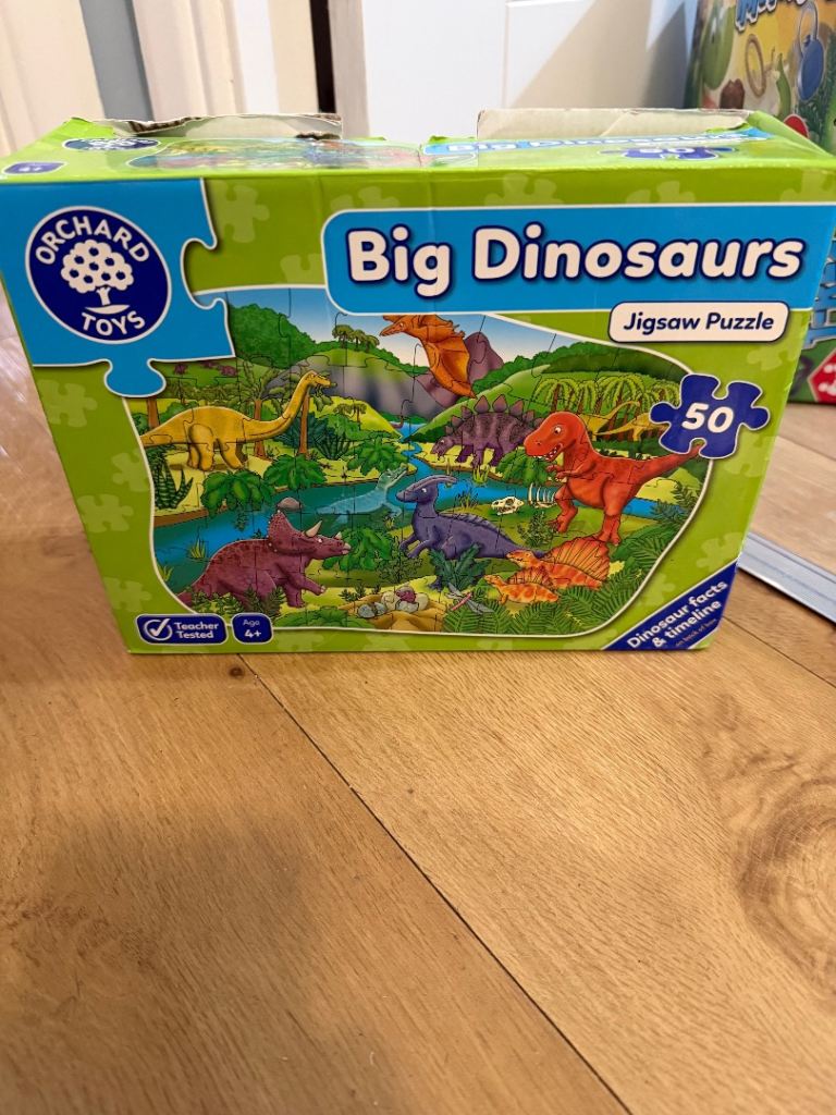 Large dinosaur jigsaw 