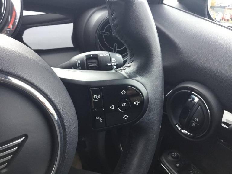 2022 MINI Hatch 1.5 Cooper Classic 5dr Auto HATCHBACK PETROL Automatic