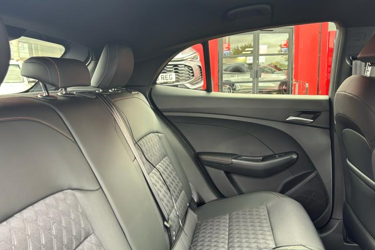  MG Mg3 1.5 Hybrid Plus Mhev Trophy Hatchback 5dr Petrol Hybrid Auto Euro 6 s/s