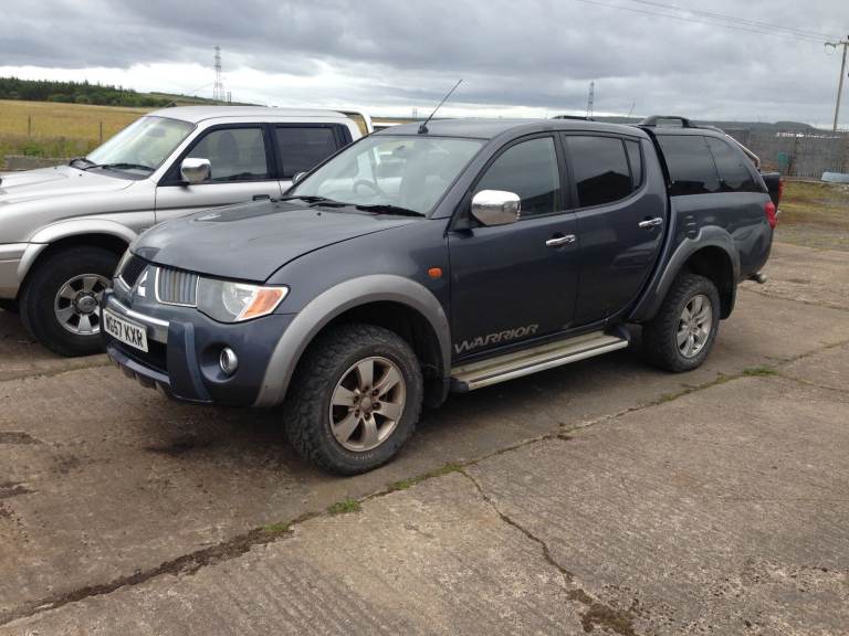MITSUBISHI L200 WARRIOR B40 COMPLETE ENGINE WITH GUARANTEE. READY TO FIT