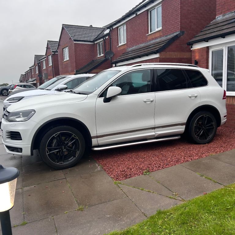 Volkswagen, TOUAREG, Estate, 2013, Semi-Auto, 2967 (cc), 5 doors