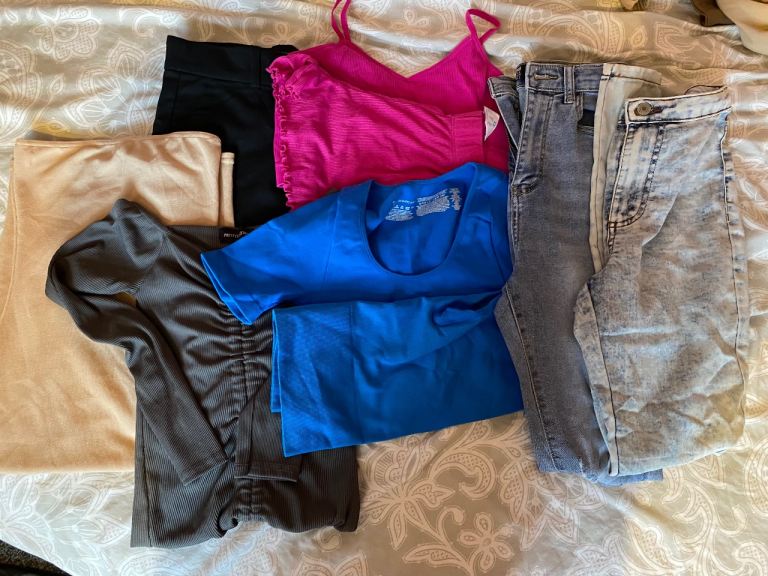 Womens size 6 clothes bundle 