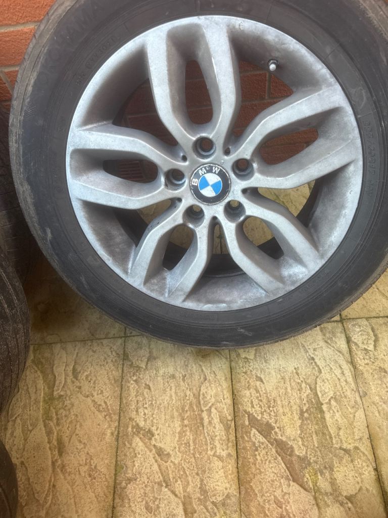 BMW 17 inch alloys with tyres