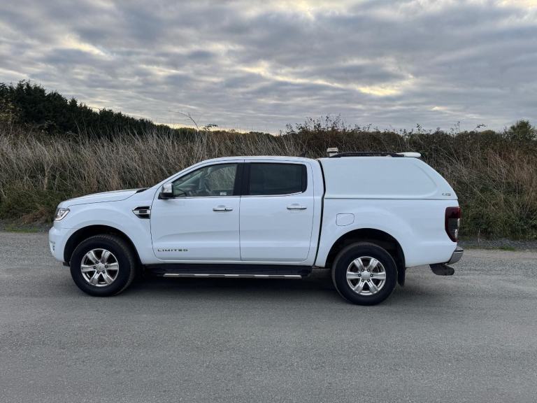Ford Ranger 2.0 EcoBlue Limited Pickup Double Cab 4dr Diesel Auto 4WD... 2020/70