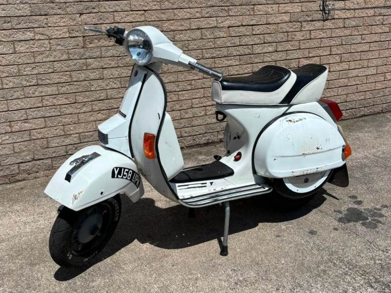 Lml 125cc star deluxe (rat look) 2009/58 with only 5k mileage new 12 months mot