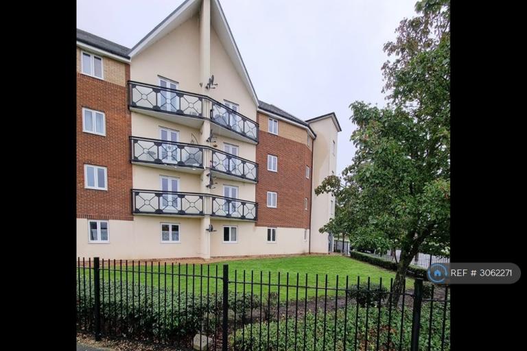 2 bedroom flat in Fenmere Walk, Peterborough, PE7 (2 bed) (#3062271)