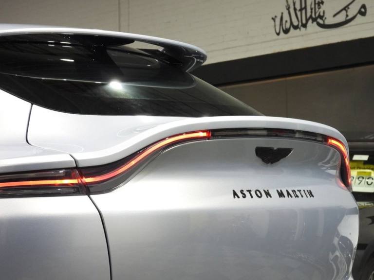 2022 N ASTON MARTIN DBX 4.0 V8 SUV 5DR PETROL AUTO 4WD EURO 6 (S/S) (550 PS)