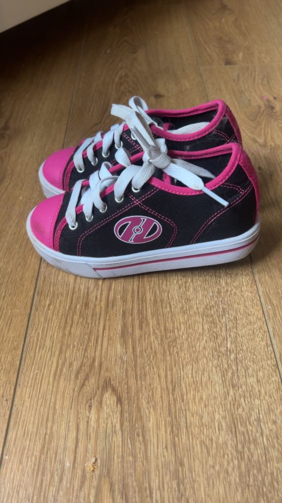 image for Heelys size 11
