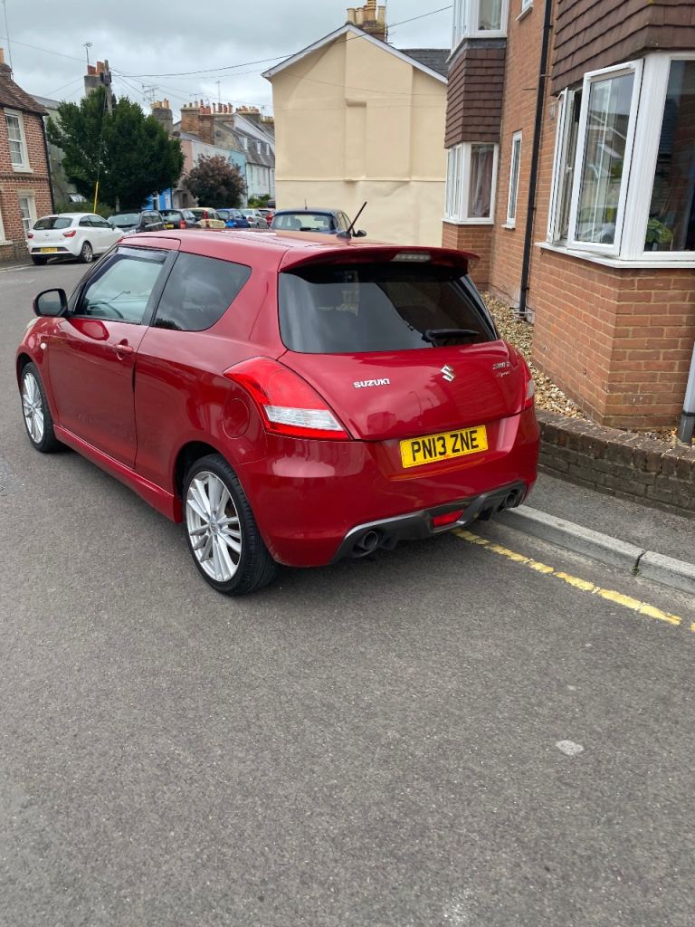Suzuki, SWIFT, Hatchback, 2013, Manual, 1586 (cc), 3 doors