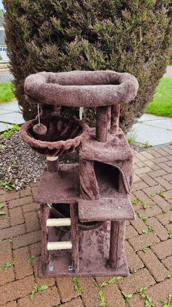 Cat Tree / Cat Activity Centre