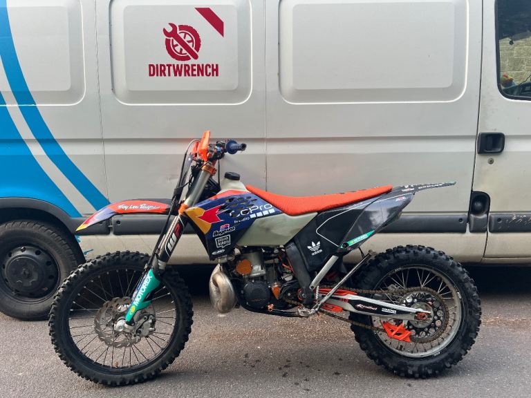 Dirt bike