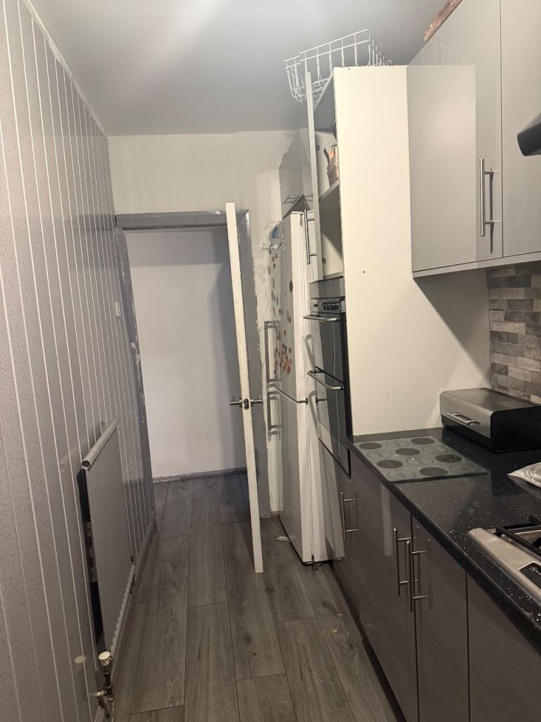 3 Bed Flat BD13 Thornton